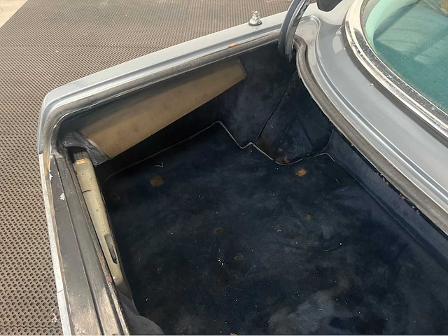 Mercedes-benz - sl-klasse - 380 slc - oldtimer - 1981 - afbeelding 25 van  36