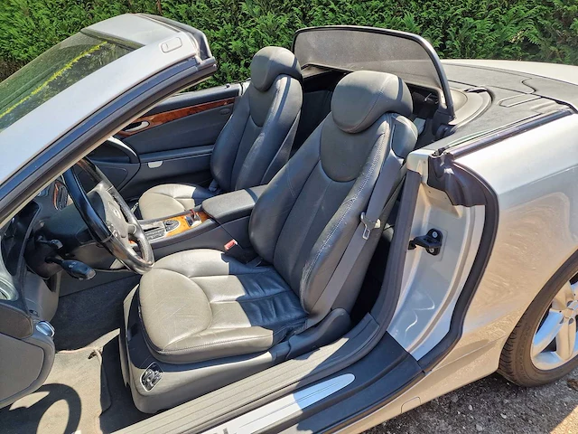 Mercedes-benz - sl-klasse - 500 - 8 cilinder - 58-nn-xf - 2001 - afbeelding 7 van  29