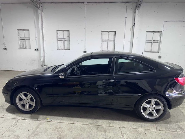 Mercedes-benz - sportcoupé - 180 kompressor - 93-jp-fs - afbeelding 12 van  20