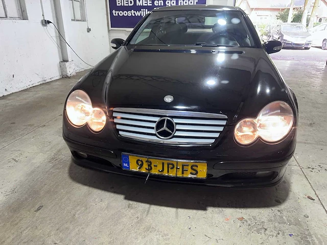 Mercedes-benz - sportcoupé - 180 kompressor - 93-jp-fs - afbeelding 18 van  20
