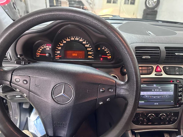 Mercedes-benz - sportcoupé - 180 kompressor - 93-jp-fs - afbeelding 20 van  20