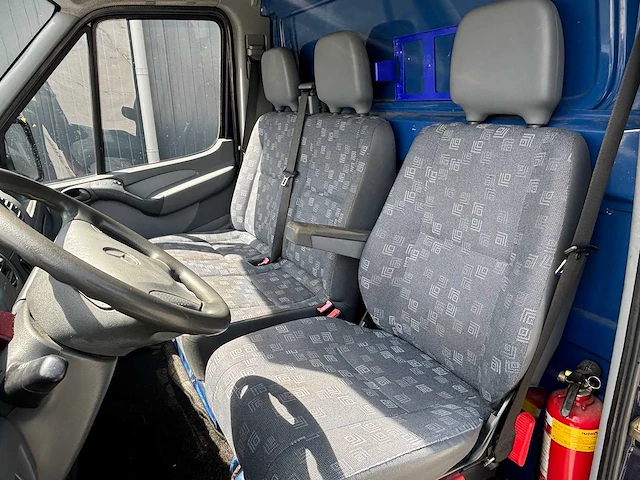 Mercedes-benz - sprinter - 2005 - 313 cdi 2.2 355 - van - afbeelding 2 van  28