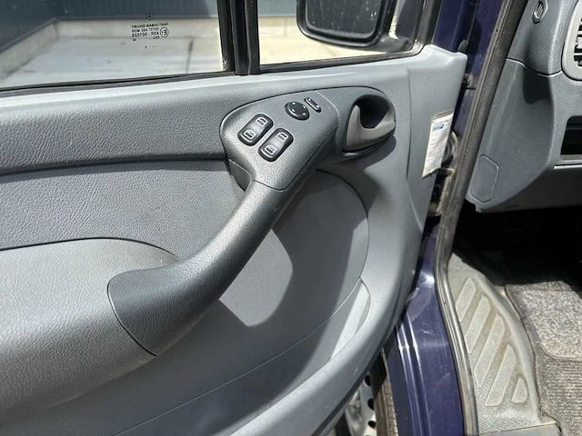 Mercedes-benz - sprinter - 2005 - 313 cdi 2.2 355 - van - afbeelding 16 van  28