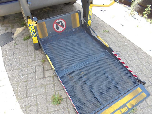 Mercedes-benz - sprinter - 208 cdi 2.2 300 hdrr - rolstoelbus - 29-bz-kd - afbeelding 24 van  28