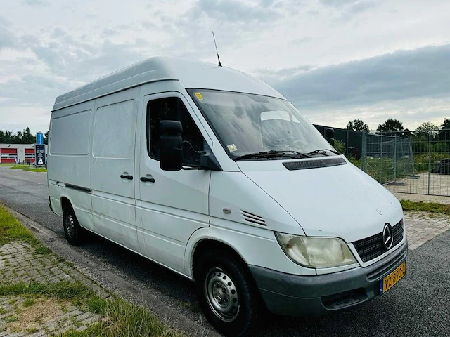 Mercedes-benz - sprinter - 211 cdi 2.2 355 - bedrijfswagen - afbeelding 14 van  21