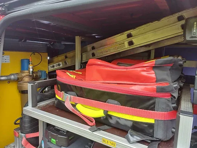 Mercedes-benz - sprinter - 316 2.2 cdi 325 hd - van - afbeelding 17 van  35