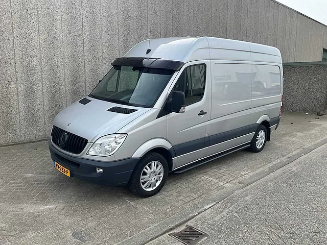 Mercedes-benz - sprinter - 319 3.0 cdi 366 hddc - afbeelding 1 van  52