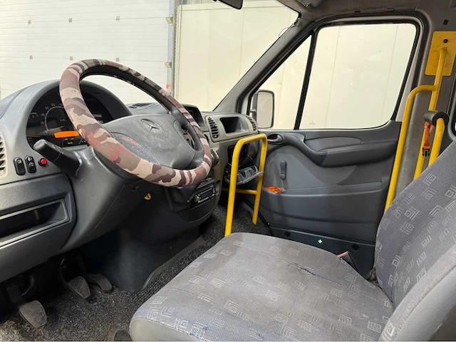 Mercedes-benz - sprinter - rolstoel taxi bus - bedrijfswagen - 2005 - afbeelding 4 van  31