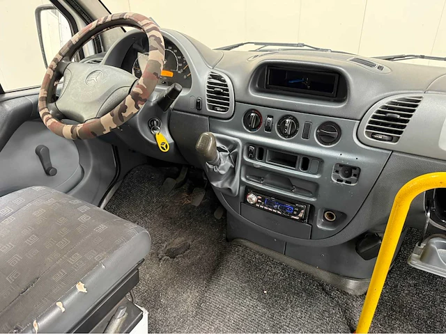 Mercedes-benz - sprinter - rolstoel taxi bus - bedrijfswagen - 2005 - afbeelding 5 van  31