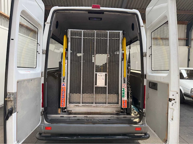 Mercedes-benz - sprinter - rolstoel taxi bus - bedrijfswagen - 2005 - afbeelding 13 van  31