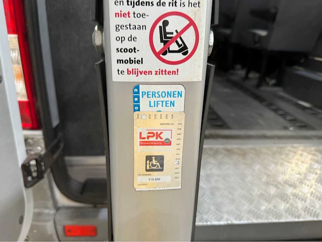 Mercedes-benz - sprinter - rolstoel taxi bus - bedrijfswagen - 2005 - afbeelding 15 van  31