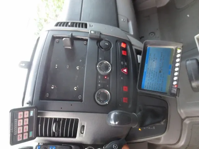 Mercedes-benz - sprinter 515 cdi - ex brandweer - afbeelding 24 van  29