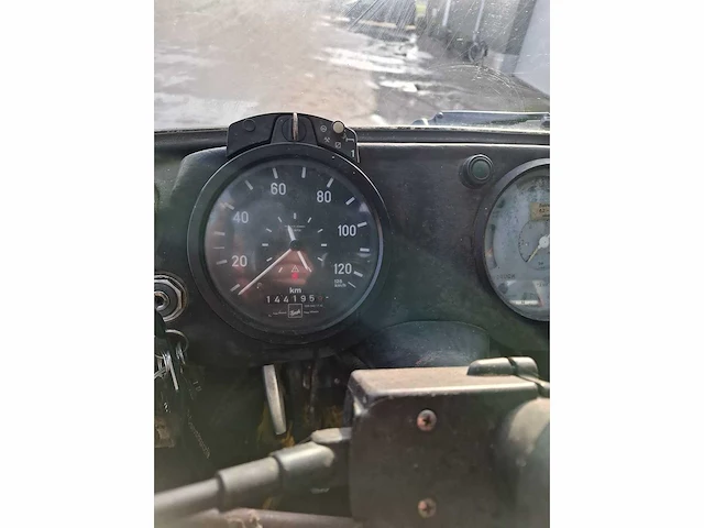 Mercedes benz - unimog - 406 - bedrijfswagen - afbeelding 10 van  14