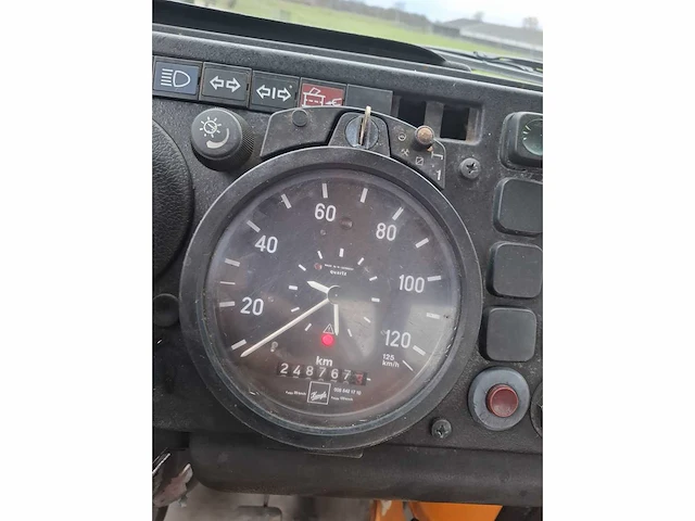 Mercedes benz - unimog - u1700 + hiab kraan - bedrijfswagen - afbeelding 15 van  18