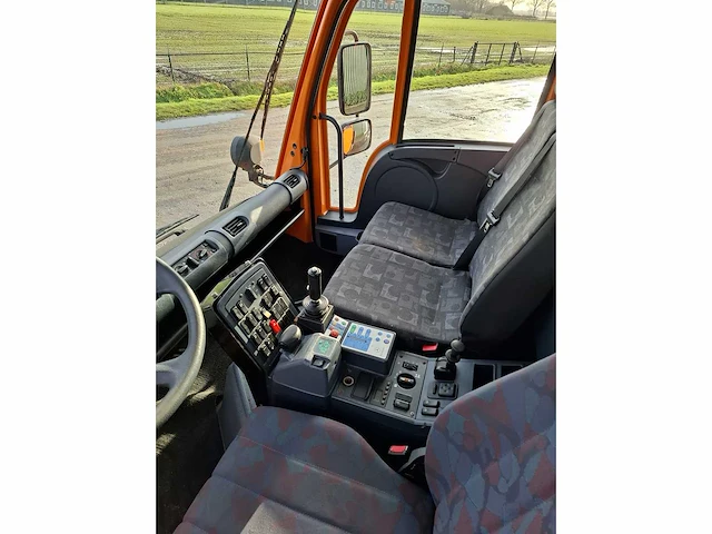 Mercedes benz - unimog - u500 - bedrijfswagen - afbeelding 2 van  11
