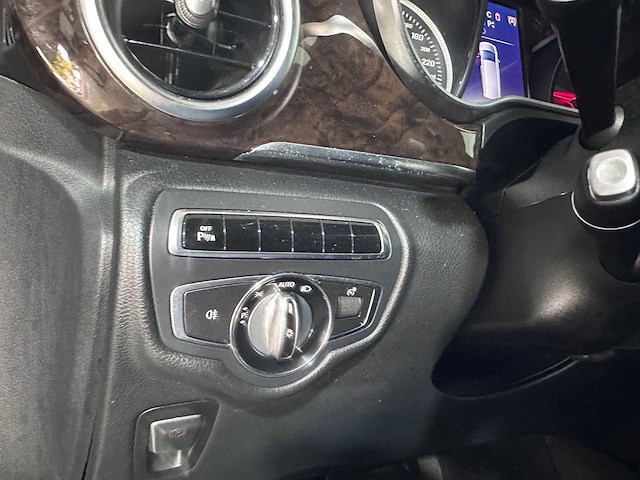 Mercedes-benz - v-klasse - 250 bluetec l.dc ed. automaat- vs-687-b - afbeelding 7 van  24