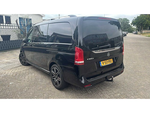 Mercedes-benz - v-klasse - 300d l.dc ed. - v-53-frj - afbeelding 18 van  20