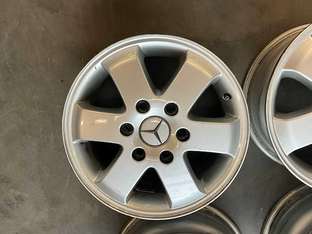 Mercedes-benz - velg (4x) - afbeelding 6 van  7