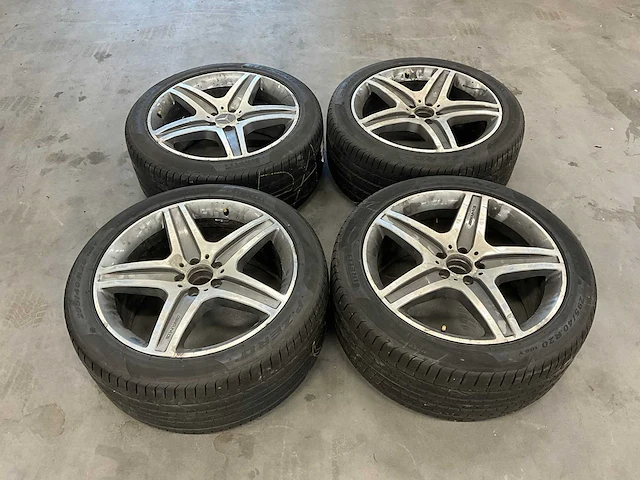 Mercedes-benz - velg met band (4x) - afbeelding 1 van  7
