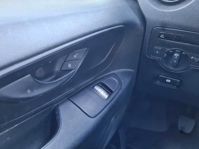 Mercedes-benz - vito - 111 cdi functional - vr-661-g - afbeelding 10 van  12