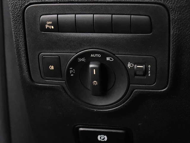 Mercedes-benz - vito - 111 cdi lang - bedrijfswagen | vgs-11-v - afbeelding 9 van  23