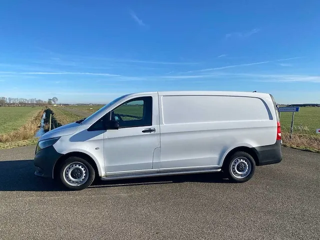 Mercedes-benz - vito - bedrijfswagen - afbeelding 5 van  12