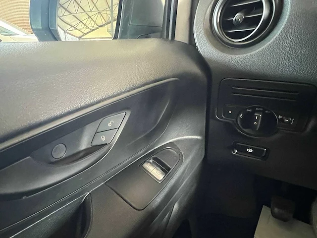 Mercedes-benz - vito tourer - 109 bt base ex.lang - personenauto - afbeelding 2 van  12