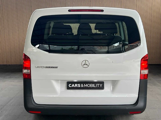 Mercedes-benz - vito tourer - 109 bt base ex.lang - personenauto - afbeelding 2 van  17