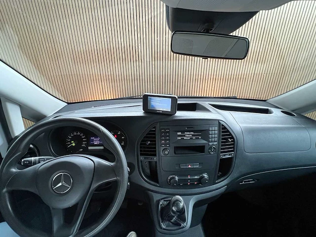 Mercedes-benz - vito tourer - 109 bt base ex.lang - personenauto - afbeelding 3 van  17