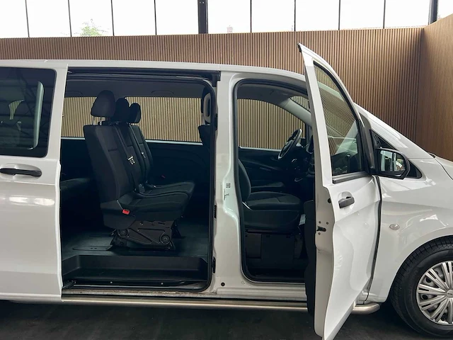 Mercedes-benz - vito tourer - 109 bt base ex.lang - personenauto - afbeelding 12 van  17