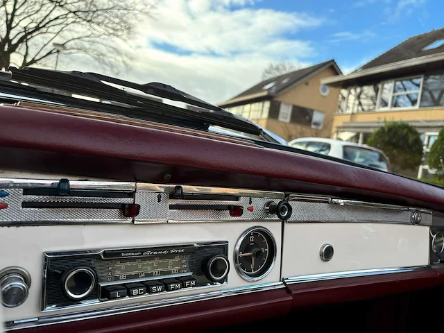Mercedes-benz - w113 - 230 sl - pagode - oldtimer - uniek - afbeelding 5 van  30