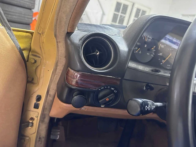 Mercedes-benz - w123 - 300 d 5 cyl. automaat- hnv-49-l - afbeelding 3 van  19