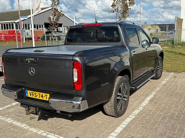 Mercedes-benz - x-klasse - 250 d 4-matic pow. - personenauto - afbeelding 2 van  18
