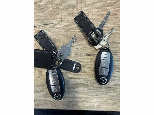 Mercedes-benz - x-klasse - 250 d 4-matic pow. - personenauto - afbeelding 3 van  18