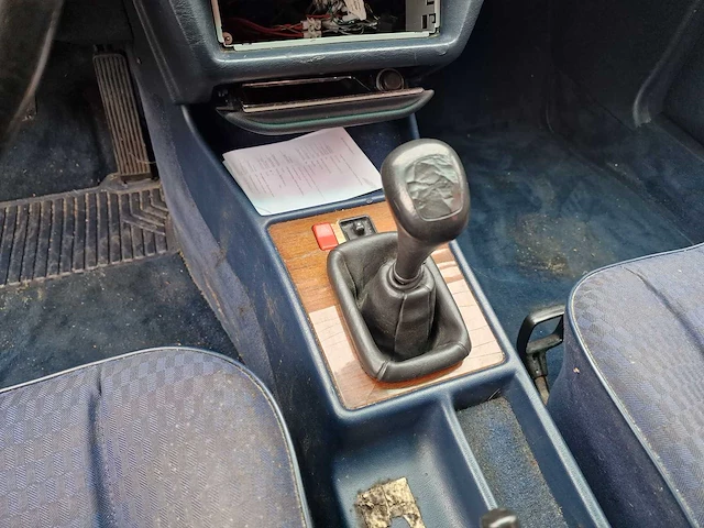 Mercedes-benz -190-serie - 1.8 e basic - fz-nx-96 - 1993 - afbeelding 5 van  17