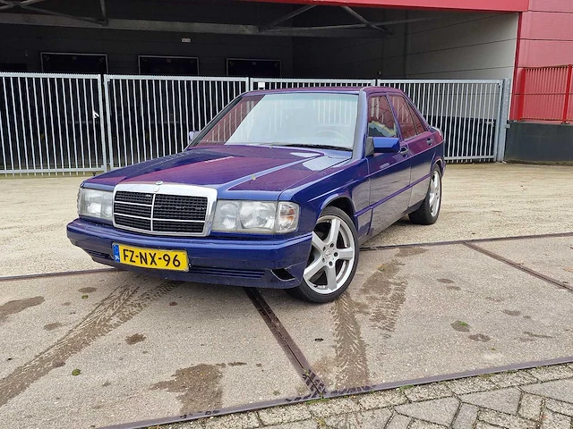 Mercedes-benz -190-serie - 1.8 e basic - fz-nx-96 - 1993 - afbeelding 10 van  17