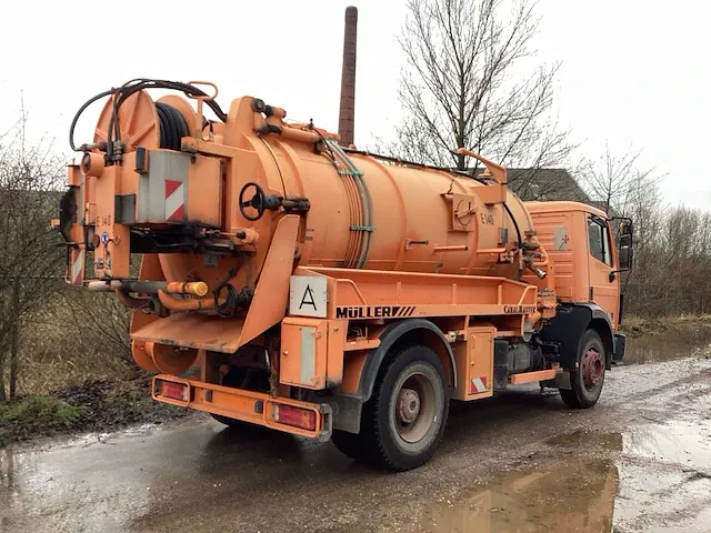 Mercedes-benz 1722 vrachtwagen - afbeelding 17 van  24