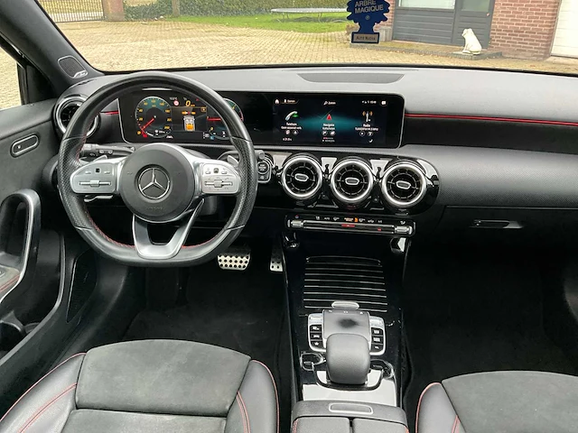 Mercedes-benz 180 d bns sol. amg personenauto - afbeelding 4 van  27