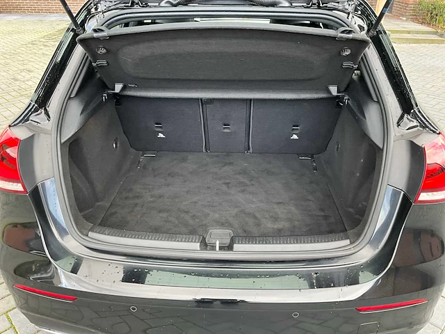 Mercedes-benz 180 d bns sol. amg personenauto - afbeelding 16 van  27