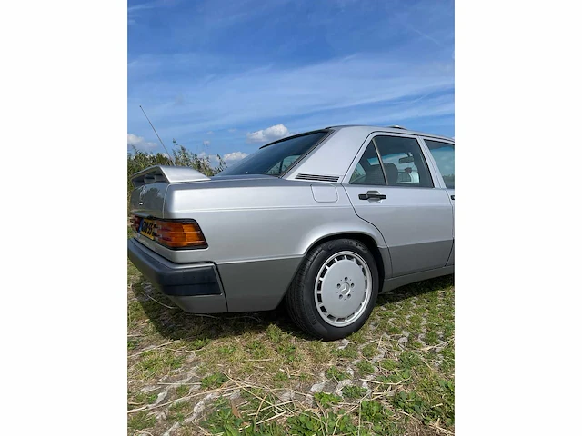 Mercedes-benz 190-serie 190e oldtimer - afbeelding 13 van  51