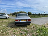Mercedes-benz 190-serie 190e oldtimer - afbeelding 33 van  51