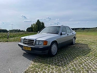 Mercedes-benz 190-serie 190e oldtimer - afbeelding 38 van  51