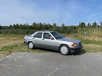 Mercedes-benz 190-serie 190e oldtimer - afbeelding 47 van  51