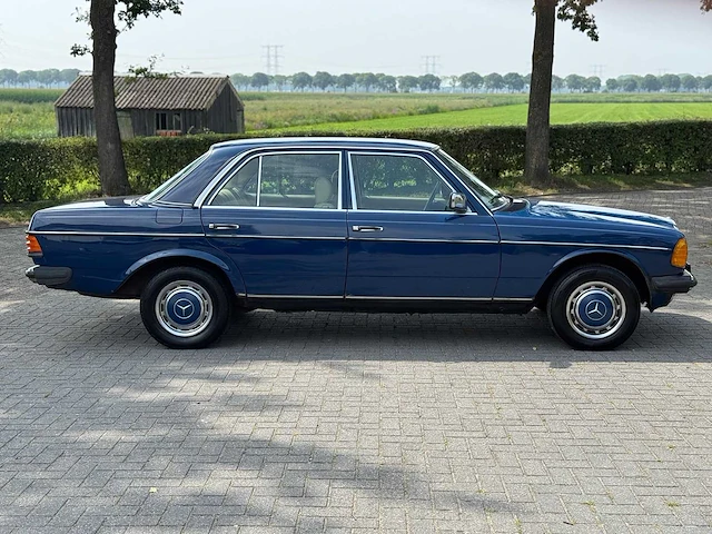 Mercedes benz 200-280 w123 200 e 2.0 31-kjr-6 - afbeelding 9 van  12