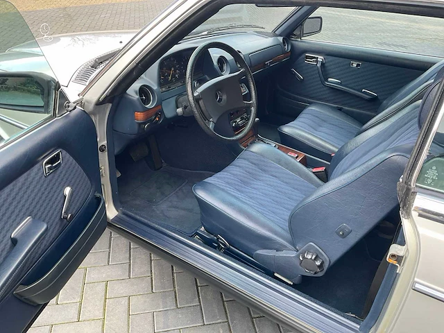 Mercedes-benz 200-280 (w123) 230 ce oldtimer - afbeelding 8 van  33
