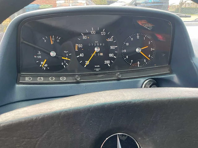 Mercedes-benz 200-280 (w123) 230 ce oldtimer - afbeelding 9 van  33