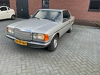 Mercedes-benz 200-280 (w123) 230 ce oldtimer