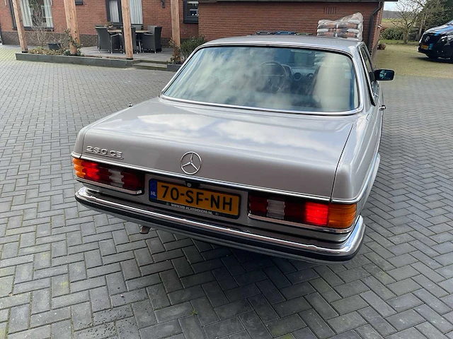 Mercedes-benz 200-280 (w123) 230 ce oldtimer - afbeelding 29 van  33
