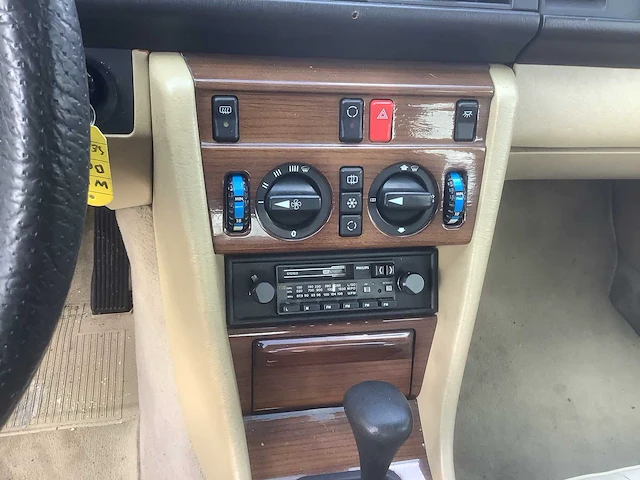 Mercedes-benz 200-280 (w123) 230 e oldtimer - afbeelding 14 van  14