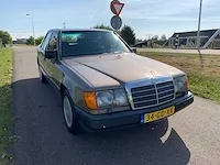 Mercedes-benz 200-500 (w124) 260 e automaat zeer goede conditie! 34-gd-xx - afbeelding 1 van  17